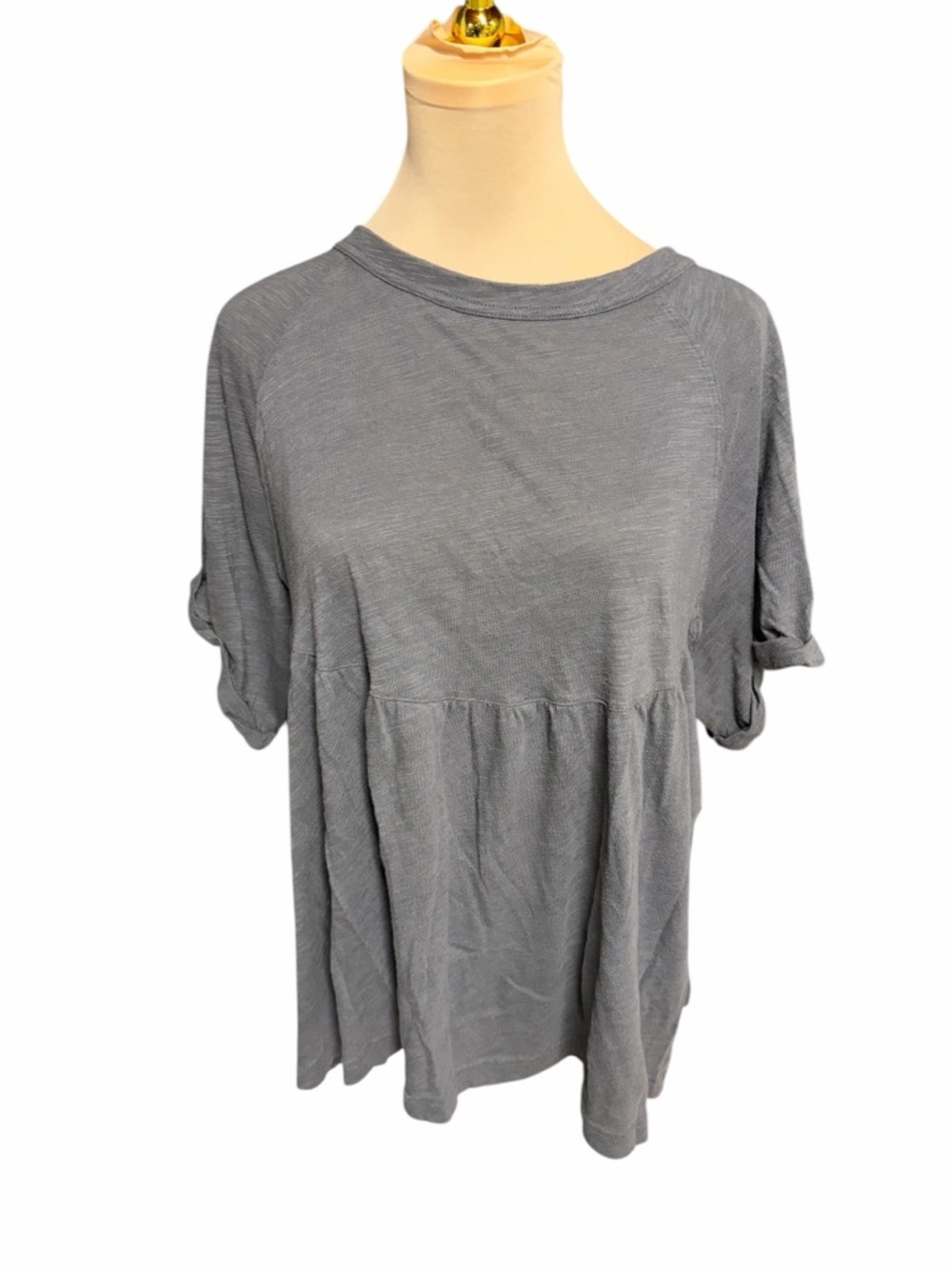 American Eagle Gray Peplum Tee Size L Soft Casual Babydoll Top